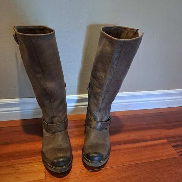Beautiful Brown Leather boots - Like new - Wide calf - sz: 8.5 - Call it spring - Picture 2 of 4